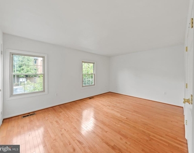 7654 Westlake Terrace - Photo Thumbnail 15
