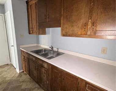 6324 Marykirk Drive - Photo Thumbnail 4