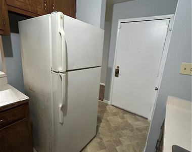 6324 Marykirk Drive - Photo Thumbnail 6