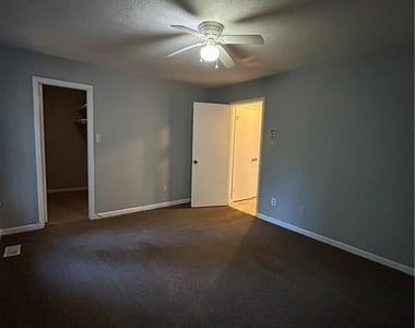 6324 Marykirk Drive - Photo Thumbnail 14