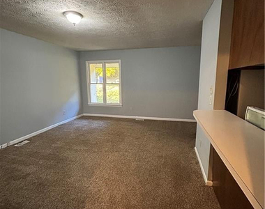 6324 Marykirk Drive - Photo Thumbnail 8