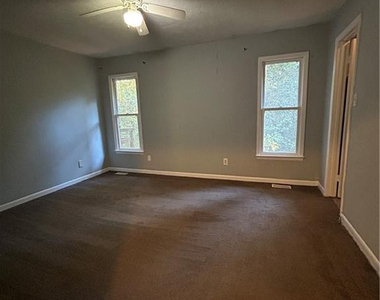 6324 Marykirk Drive - Photo Thumbnail 13