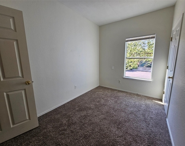 304 Windridge Village Cv - Photo Thumbnail 29