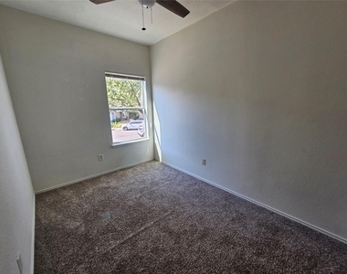 304 Windridge Village Cv - Photo Thumbnail 25