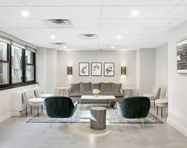 150 East 34th Street, Unit 2903 - Photo Thumbnail 15