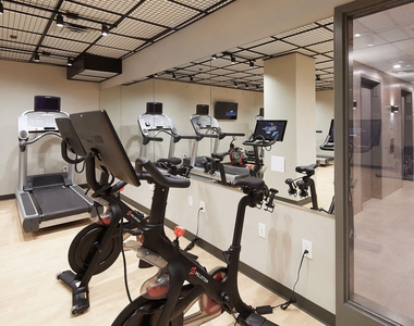 150 East 34th Street, Unit 2903 - Photo Thumbnail 8