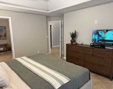 2276 Heritage Greens Drive - Photo Thumbnail 2