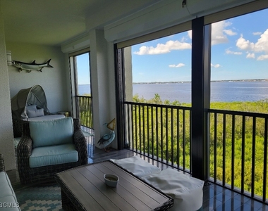 11620 Court Of Palms - Photo Thumbnail 21