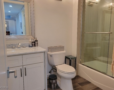 11620 Court Of Palms - Photo Thumbnail 17