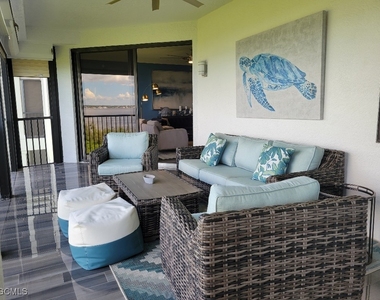 11620 Court Of Palms - Photo Thumbnail 22