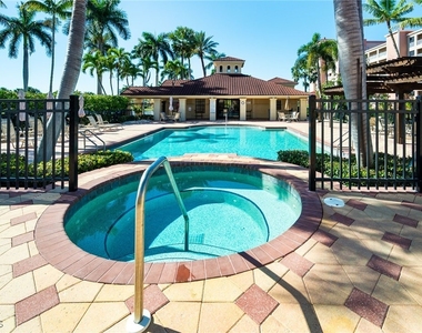 11620 Court Of Palms - Photo Thumbnail 23