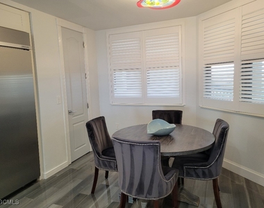 11620 Court Of Palms - Photo Thumbnail 11
