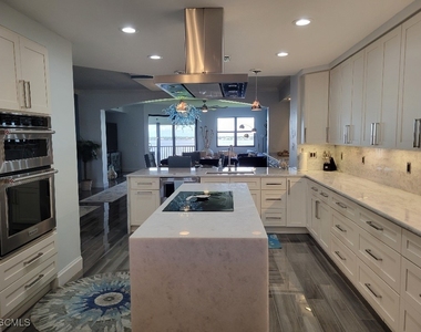 11620 Court Of Palms - Photo Thumbnail 9