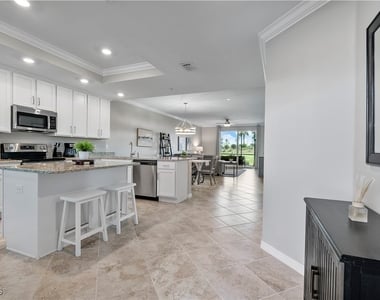 43041 Greenway Boulevard - Photo Thumbnail 5