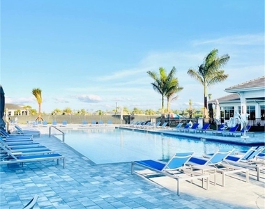 43041 Greenway Boulevard - Photo Thumbnail 43