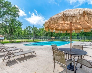 129 Shoreline Drive - Photo Thumbnail 16