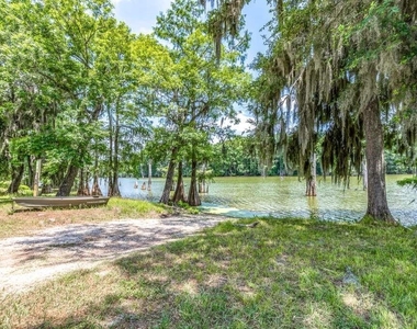 129 Shoreline Drive - Photo Thumbnail 10