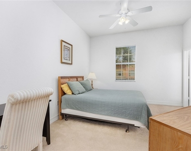 9814 Quinta Artesa Way - Photo Thumbnail 17