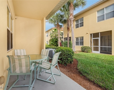 9814 Quinta Artesa Way - Photo Thumbnail 6