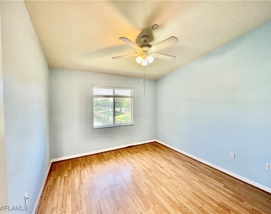 8274 Key Royal Circle - Photo Thumbnail 8
