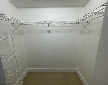5323 Summerlin Road - Photo Thumbnail 9