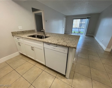 5323 Summerlin Road - Photo Thumbnail 6