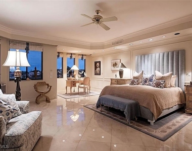 4400 Gulf Shore Boulevard N - Photo Thumbnail 10