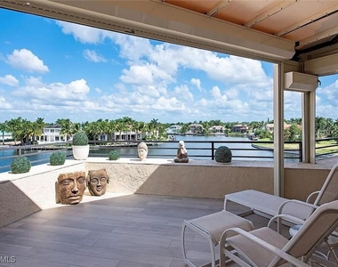 4400 Gulf Shore Boulevard N - Photo Thumbnail 11