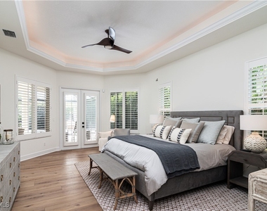 380 5th Avenue N - Photo Thumbnail 9
