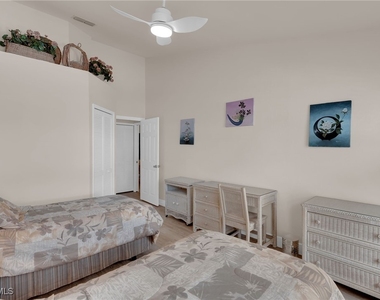 3921 Leeward Passage Court - Photo Thumbnail 14