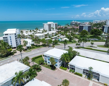 2100 Gulf Shore Boulevard N - Photo Thumbnail 27