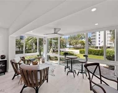 2100 Gulf Shore Boulevard N - Photo Thumbnail 1