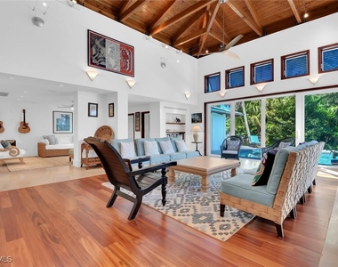 795 18th Avenue S - Photo Thumbnail 12