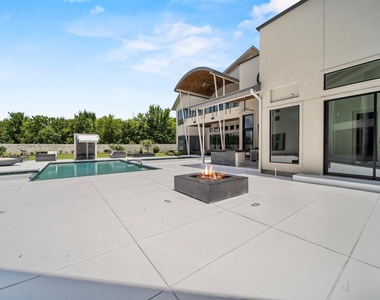 4043 Maranatha Drive - Photo Thumbnail 11