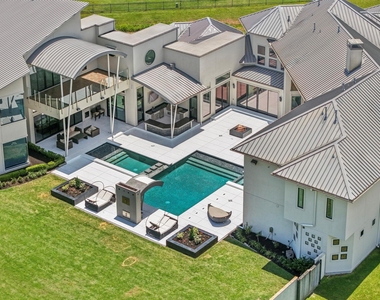 4043 Maranatha Drive - Photo Thumbnail 1
