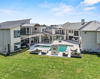 4043 Maranatha Drive - Photo Thumbnail 7