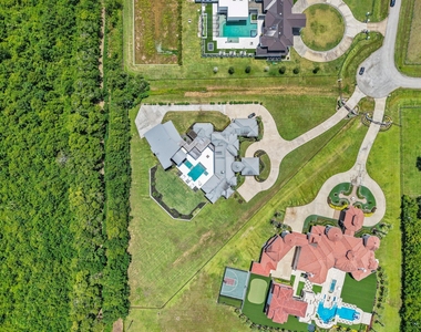 4043 Maranatha Drive - Photo Thumbnail 12