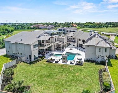 4043 Maranatha Drive - Photo Thumbnail 2