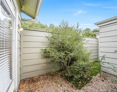 12980 Greenway Chase Court - Photo Thumbnail 14