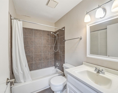 12980 Greenway Chase Court - Photo Thumbnail 12