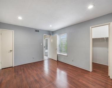 12980 Greenway Chase Court - Photo Thumbnail 10