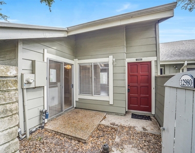 12980 Greenway Chase Court - Photo Thumbnail 13