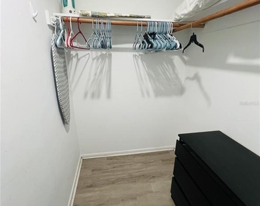 7705 Ilex Drive - Photo Thumbnail 4