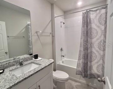 384 Guadlupe Street - Photo Thumbnail 14