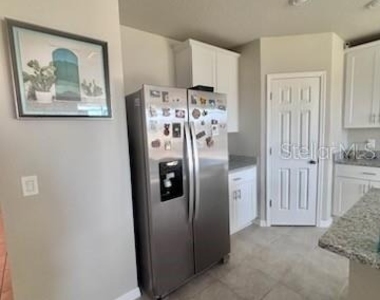 384 Guadlupe Street - Photo Thumbnail 4