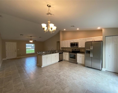 3011 Sw 140th Loop - Photo Thumbnail 3