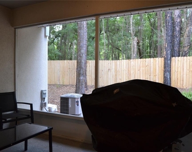 4687 Sw 48th Drive - Photo Thumbnail 8