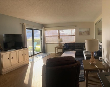 1571 S Atlantic Avenue - Photo Thumbnail 1