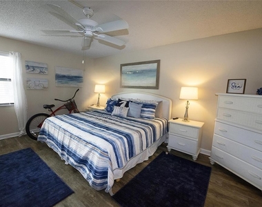 1571 S Atlantic Avenue - Photo Thumbnail 4