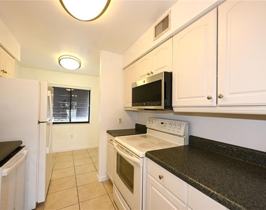 4625 Longwater Chase - Photo Thumbnail 6